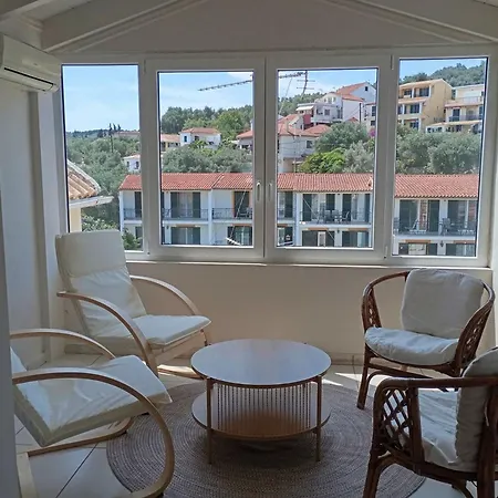 Gaia Apartment *