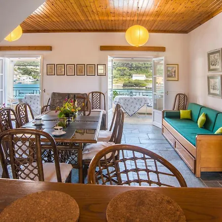 Gaia Apartment Gaios